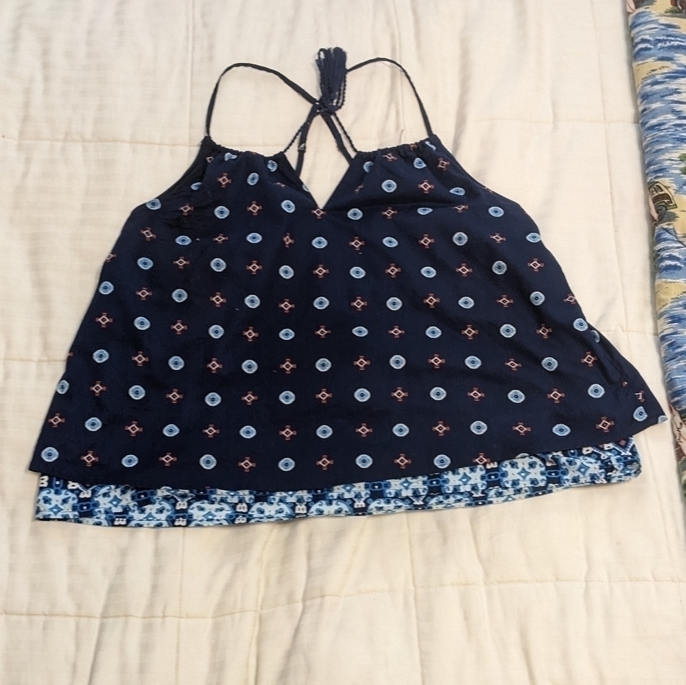 Red Camel strappy top with adjustable straps with lots of fun details Large